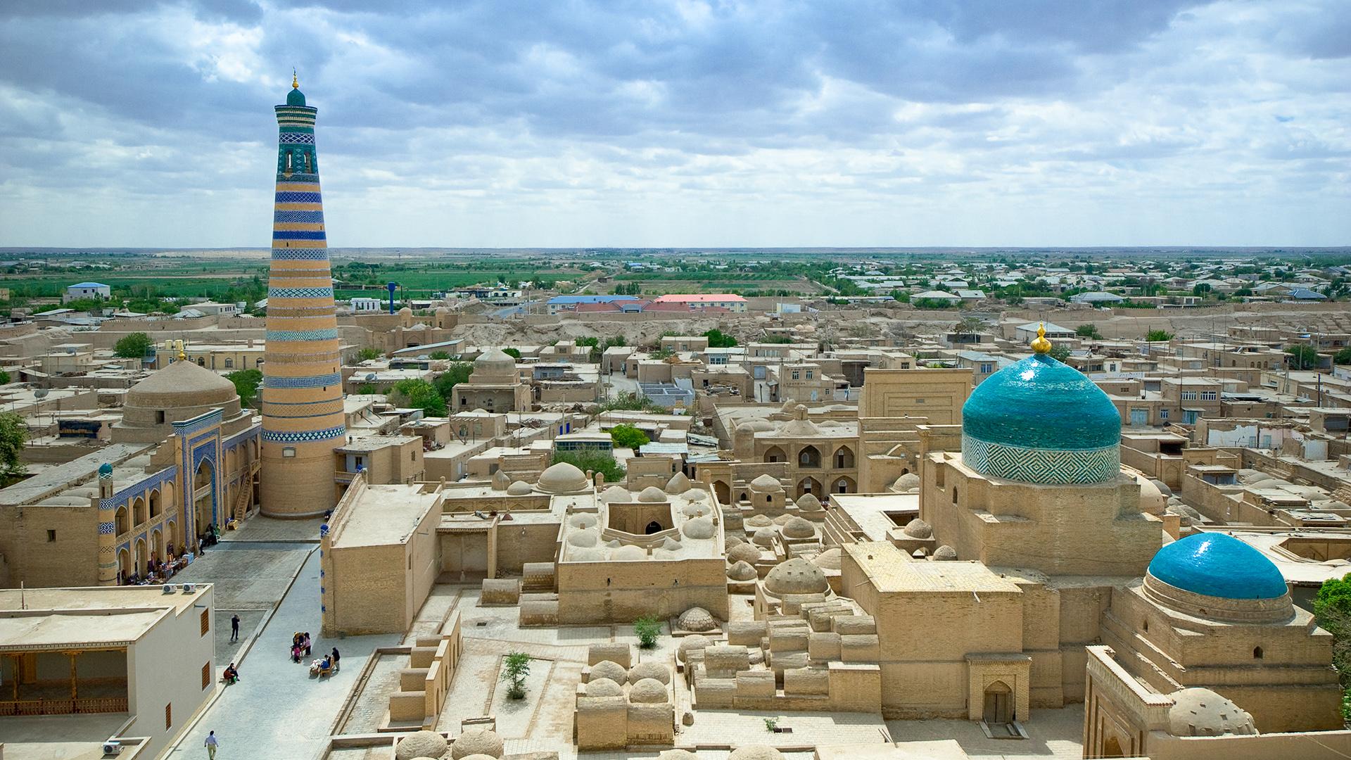 8 березня святкуємо в Узбекистані